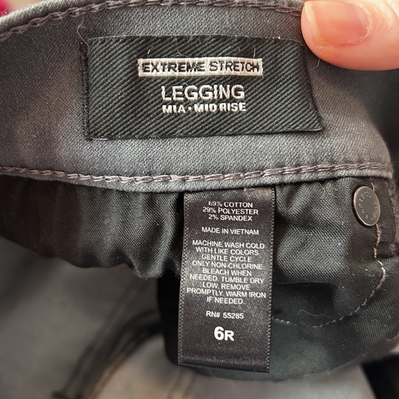 Express Mia Mid Rise Extreme Stretch Legging 🤩 - Picture 5 of 5